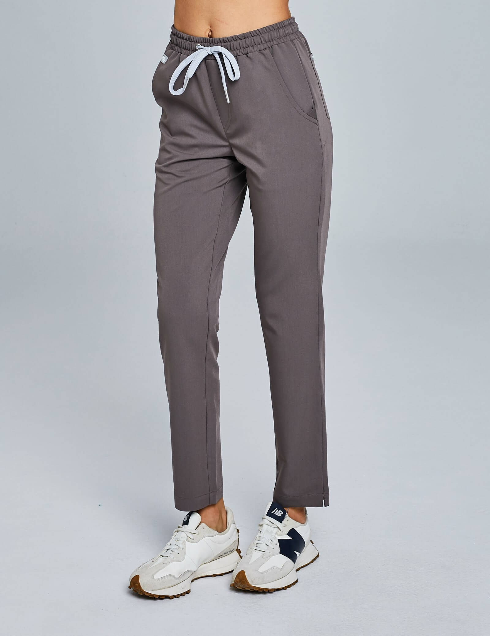 Basic Damenhose - SCHOKOLADENBRAUN Basic Damenhose - SCHOKOLADENBRAUN