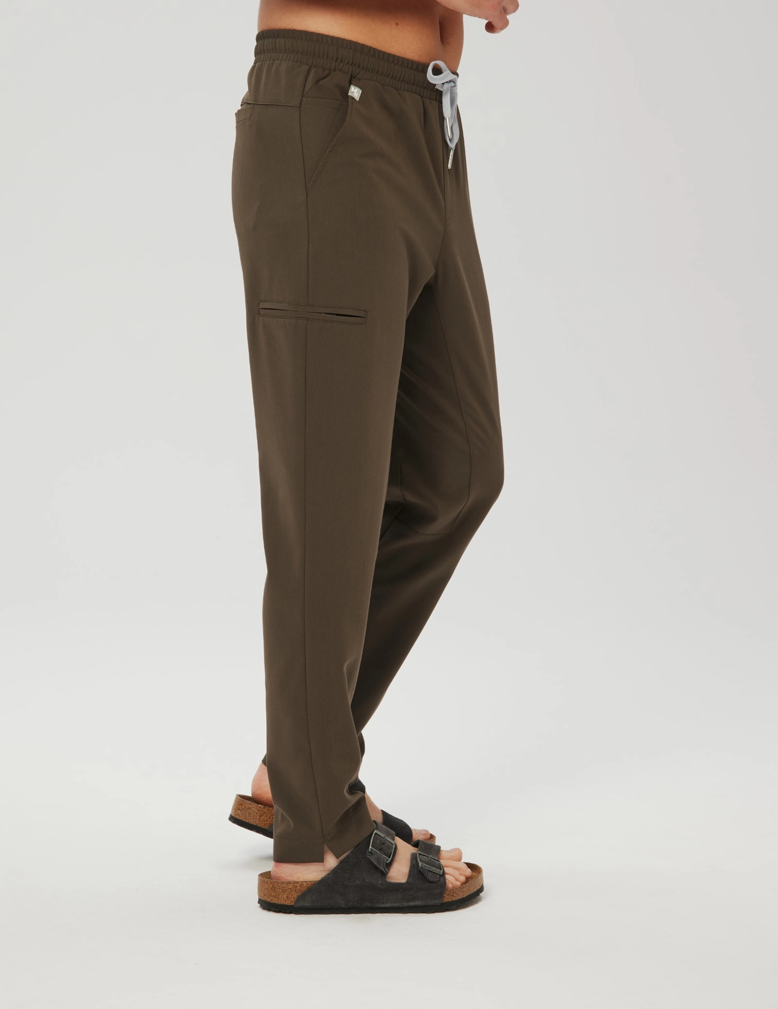 Herren Basic Hose - OLIVENACHT Herren Basic Hose - OLIVENACHT