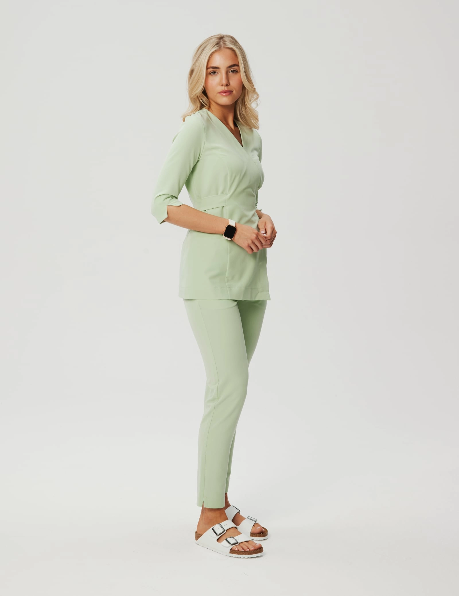 Medizinische Wickelbluse Rosalie - MATCHA LATTE