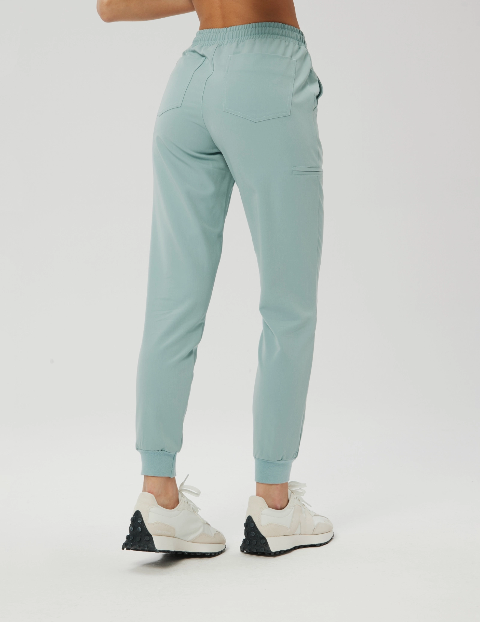 Jogger für Frauen - DEEP GREEN Jogger für Frauen - DEEP GREEN