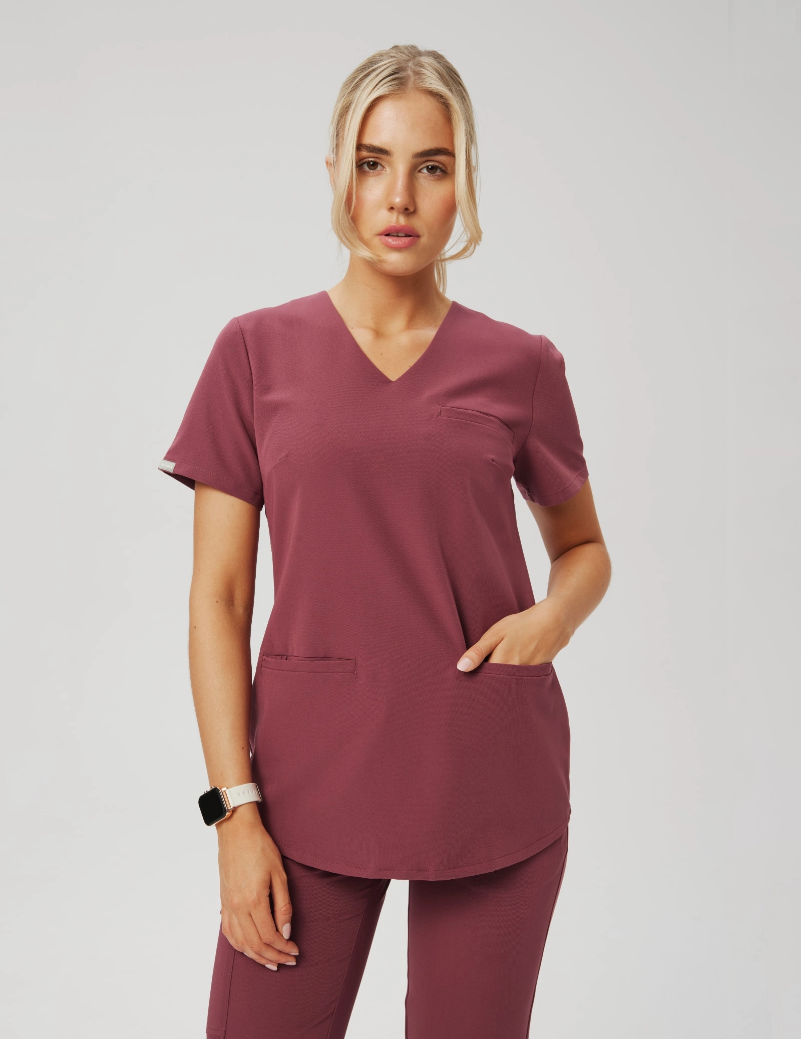 Medizinische Bluse Grace - MULLED WINE Medizinische Bluse Grace - MULLED WINE
