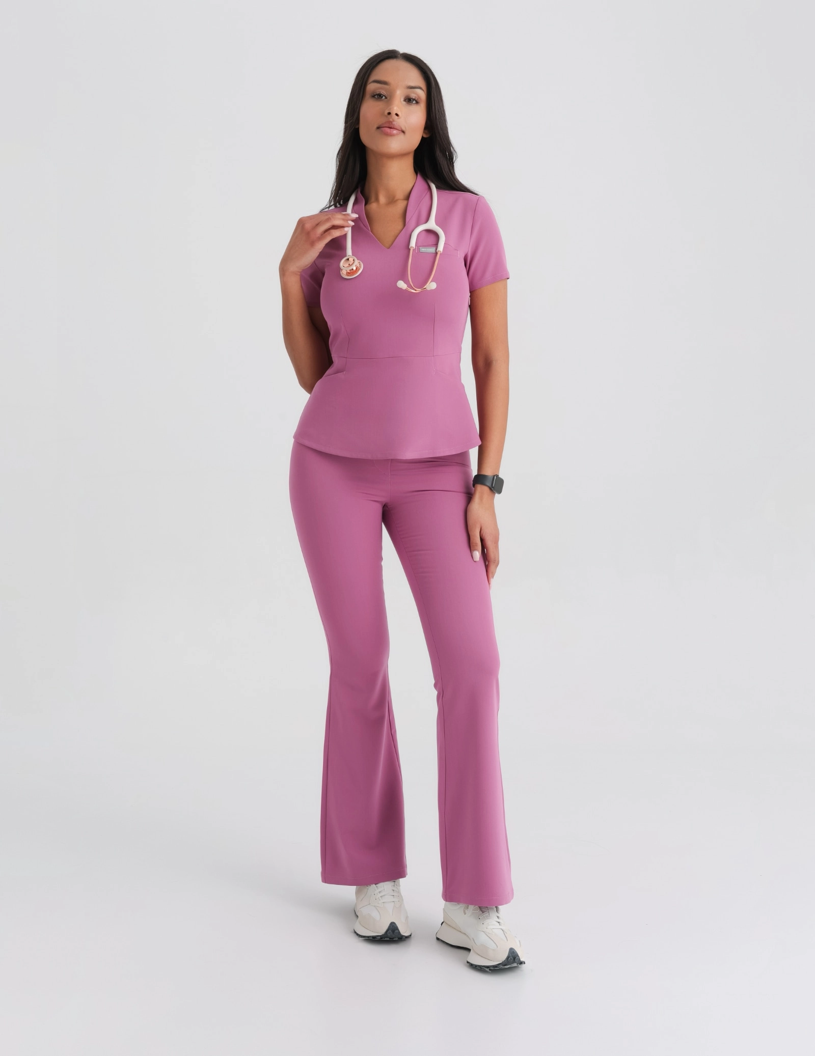 Medizinischer Kasack Kori - BERRY SHAKE Medizinischer Kasack Kori - BERRY SHAKE