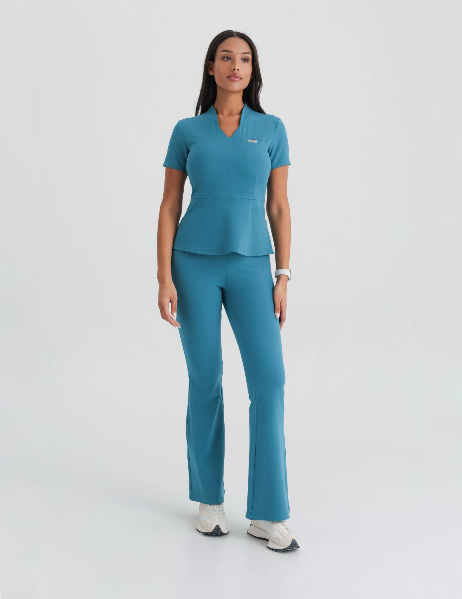 Medizinischer Kasack Kori - OCEAN BLUE Medizinischer Kasack Kori - OCEAN BLUE