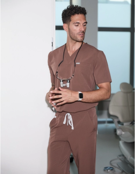 Medizinische Bluse Birbal – MILKY BROWN