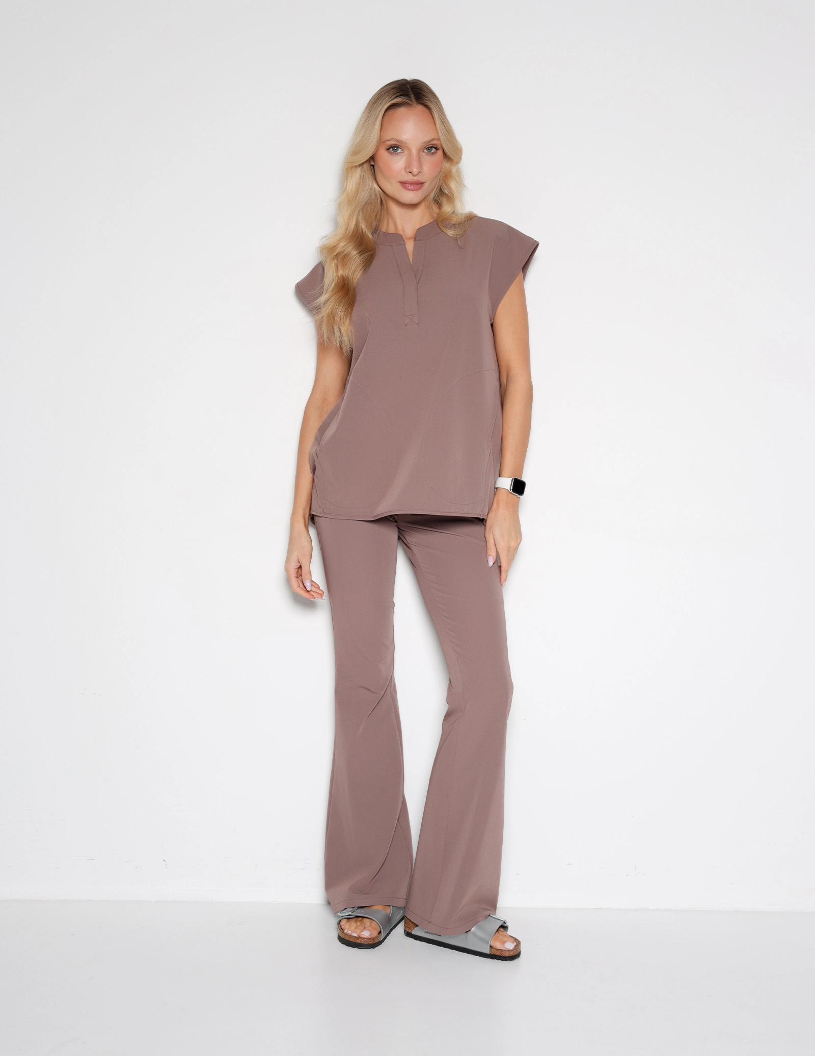 Damen Medizinische Hose Flare - MOCHA