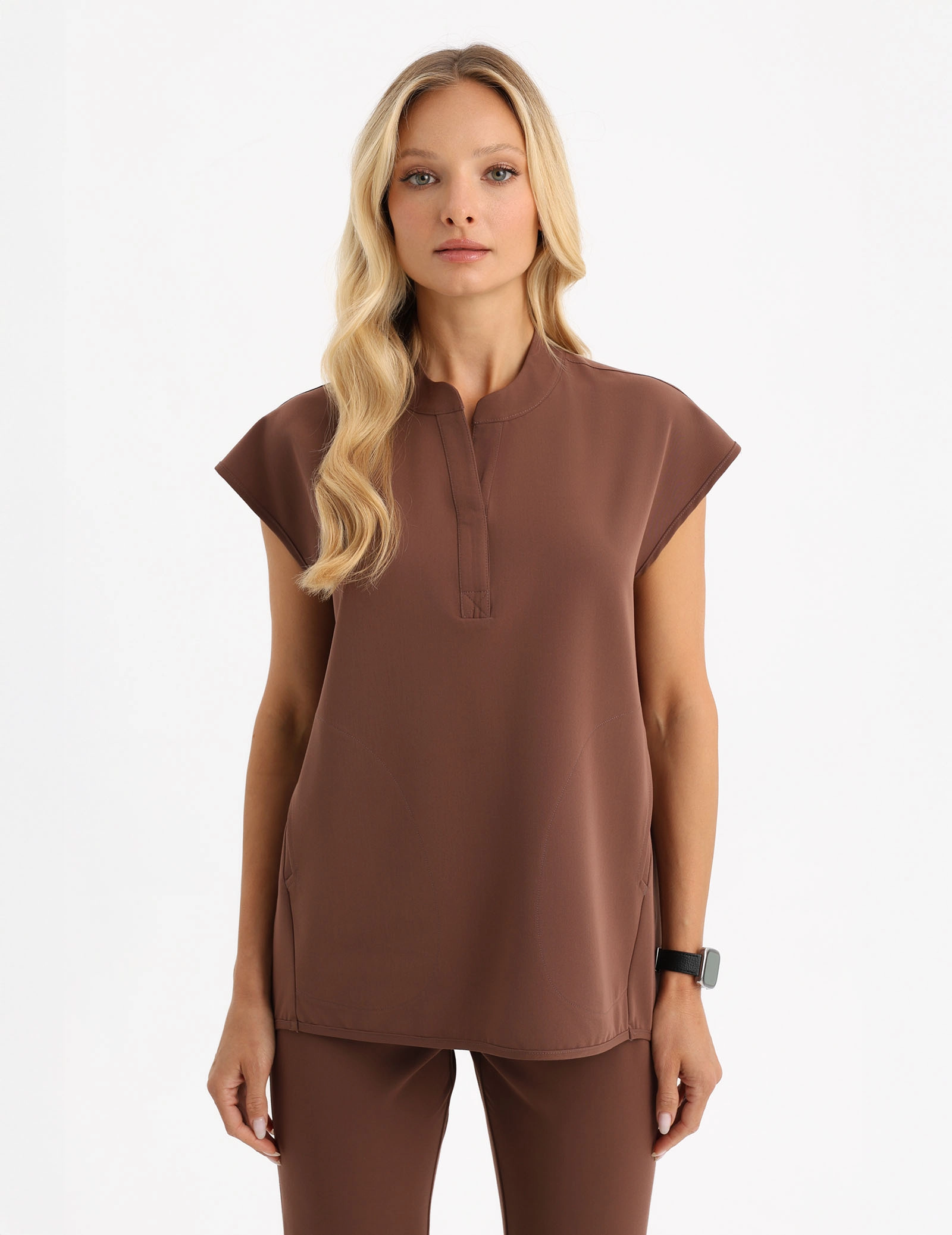 Medizinischer Kasack Khloe - MILKY BROWN