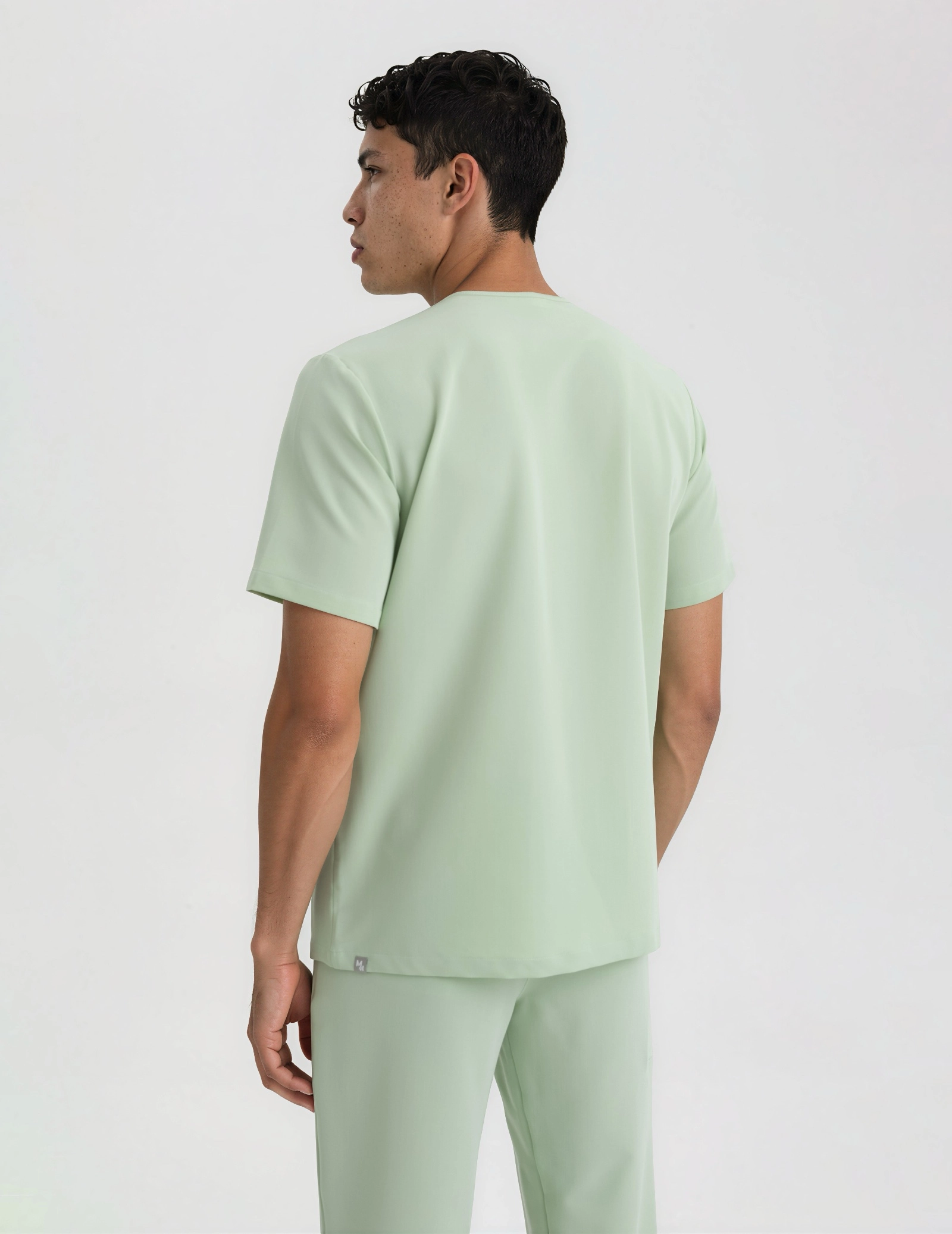 Medizinische Bluse Birbal – MATCHA LATTE
