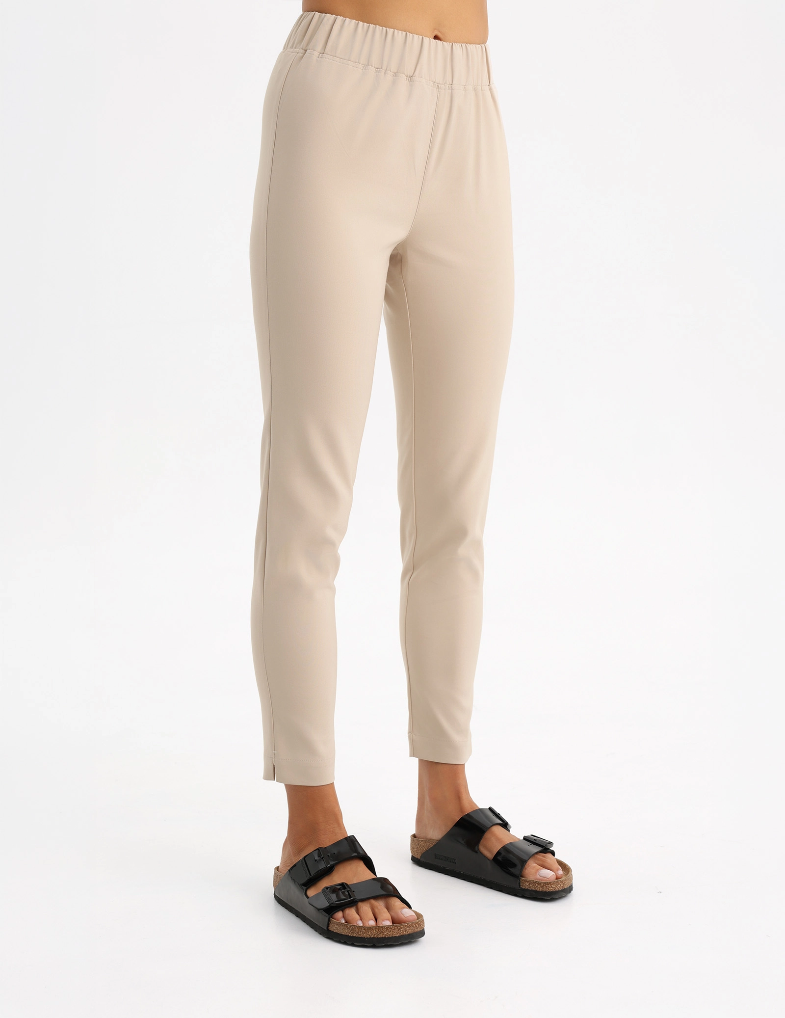 Damen Medizinische Hose Slim Fit - NUDE