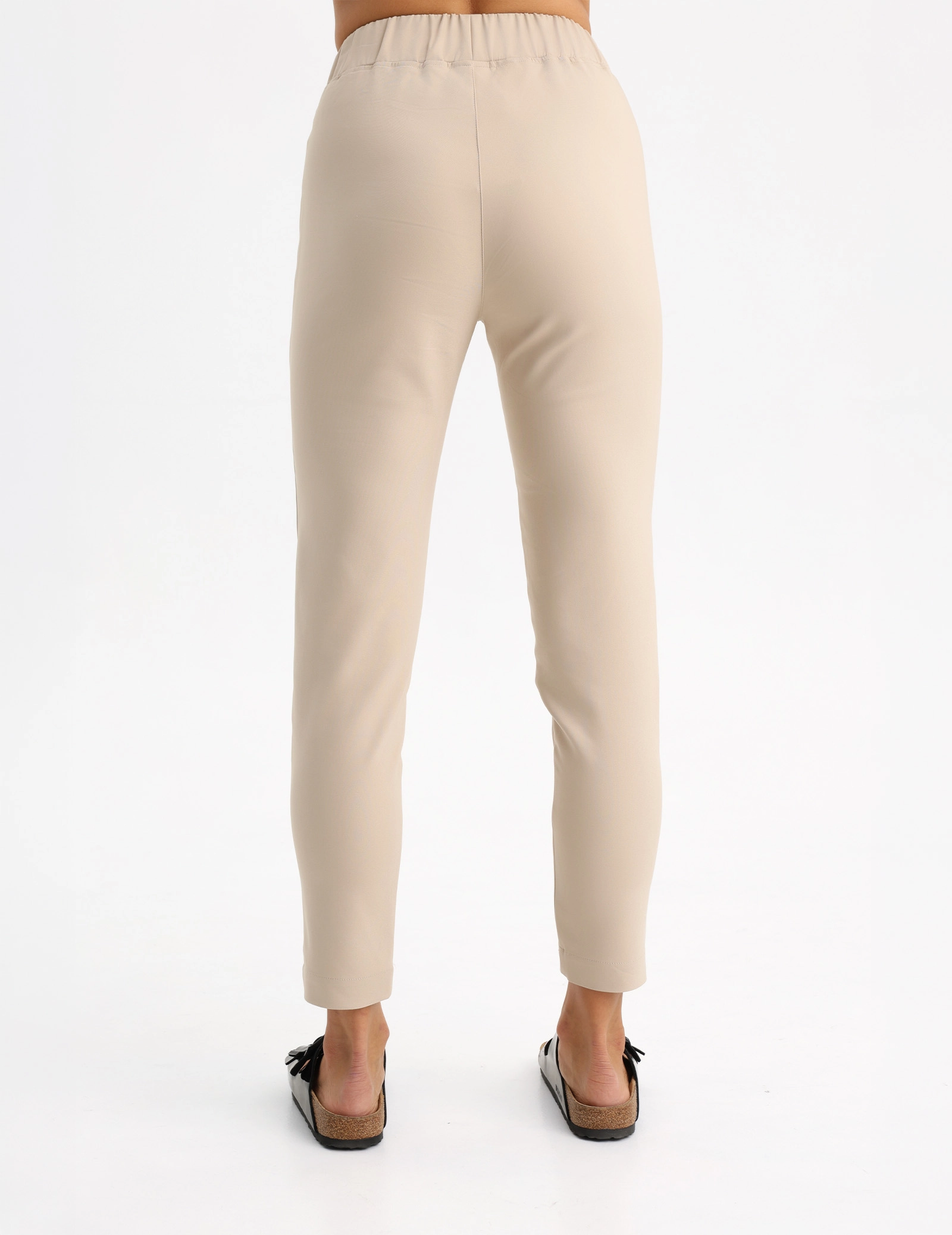 Damen Medizinische Hose Slim Fit - NUDE