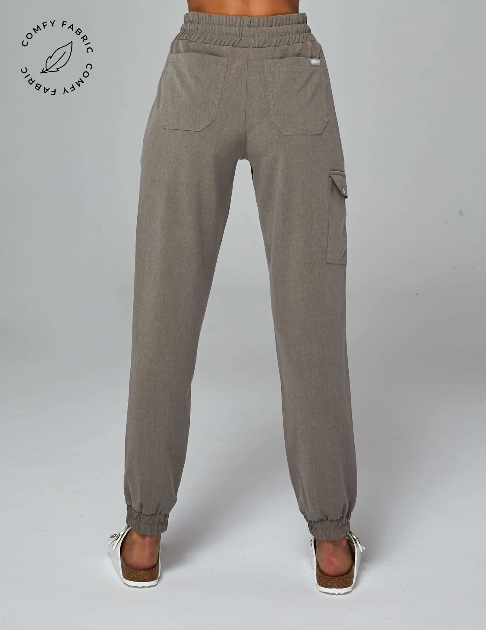 Jogginghose Amelia – DARK SAND OUTLET Jogginghose Amelia – DARK SAND OUTLET