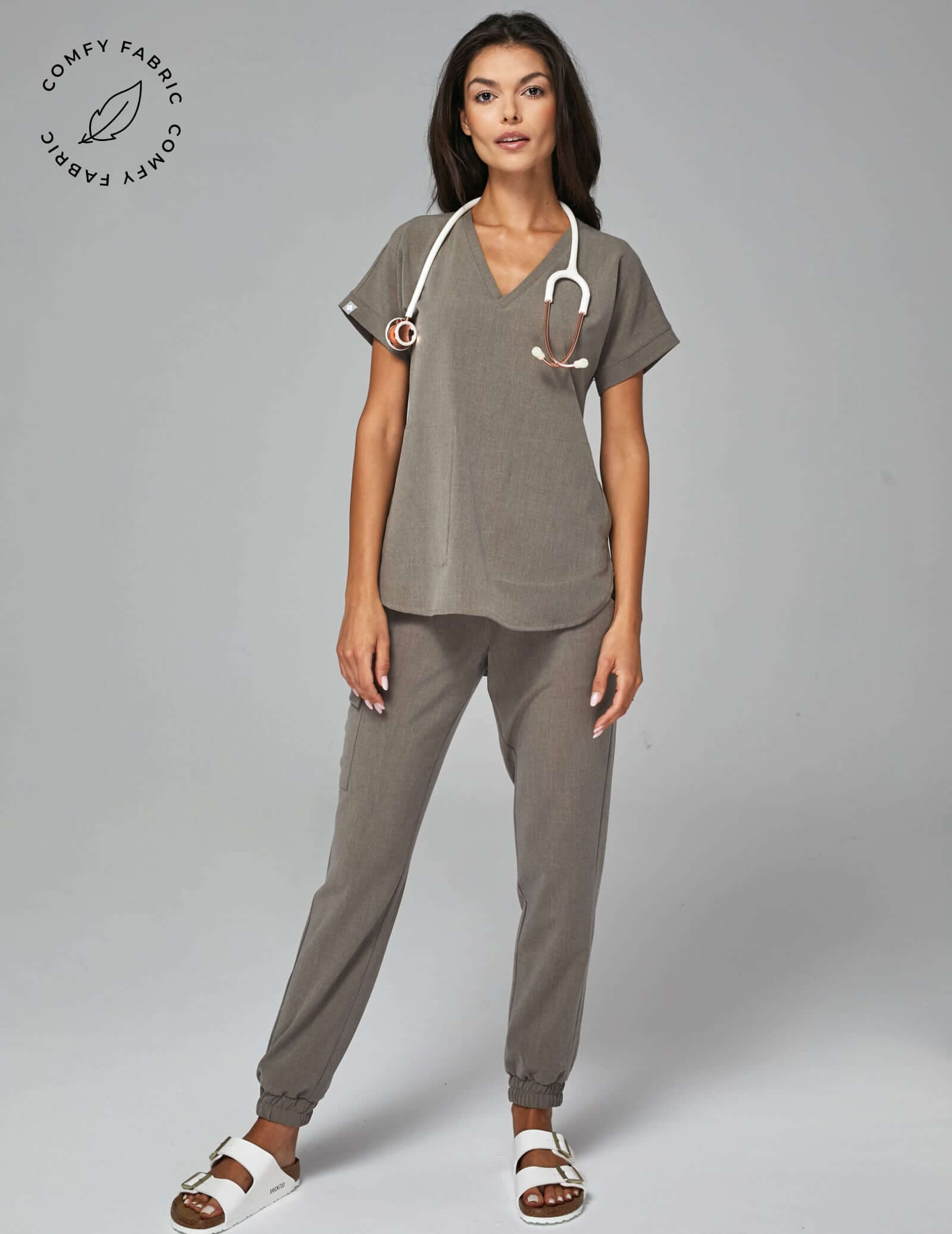 Jogginghose Amelia – DARK SAND OUTLET Jogginghose Amelia – DARK SAND OUTLET